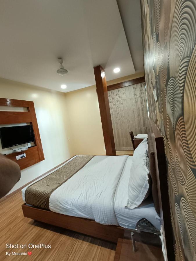 Hotel A Suites Mumbai Ngoại thất bức ảnh