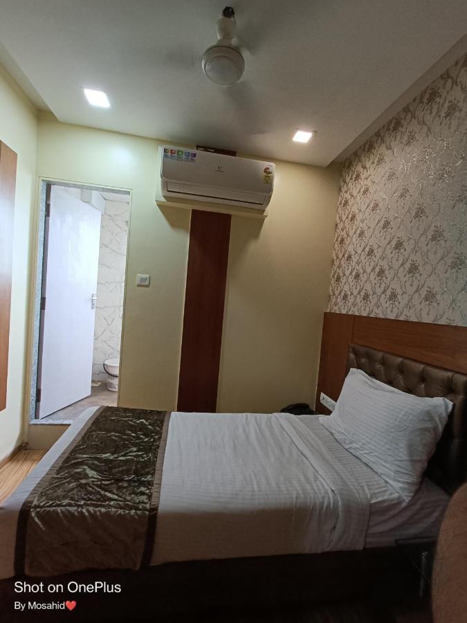 Hotel A Suites Mumbai Ngoại thất bức ảnh