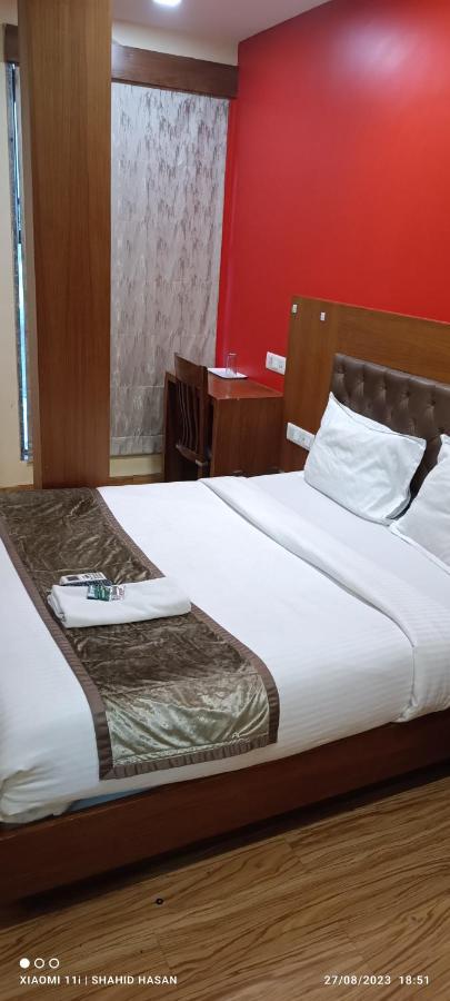 Hotel A Suites Mumbai Ngoại thất bức ảnh